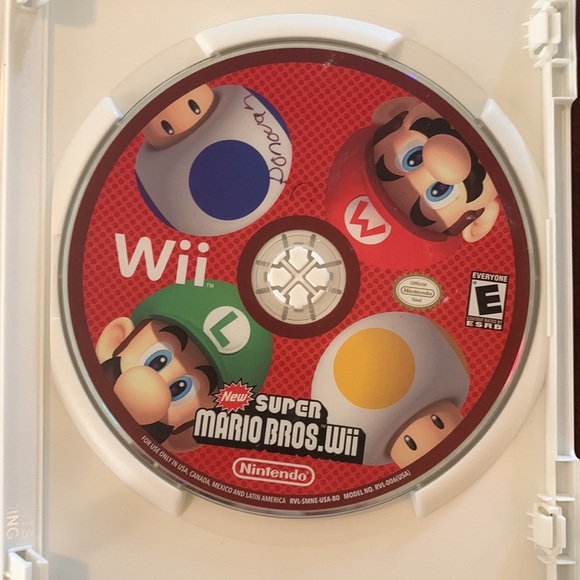 Wii Super Mario Bros in case no booklet.